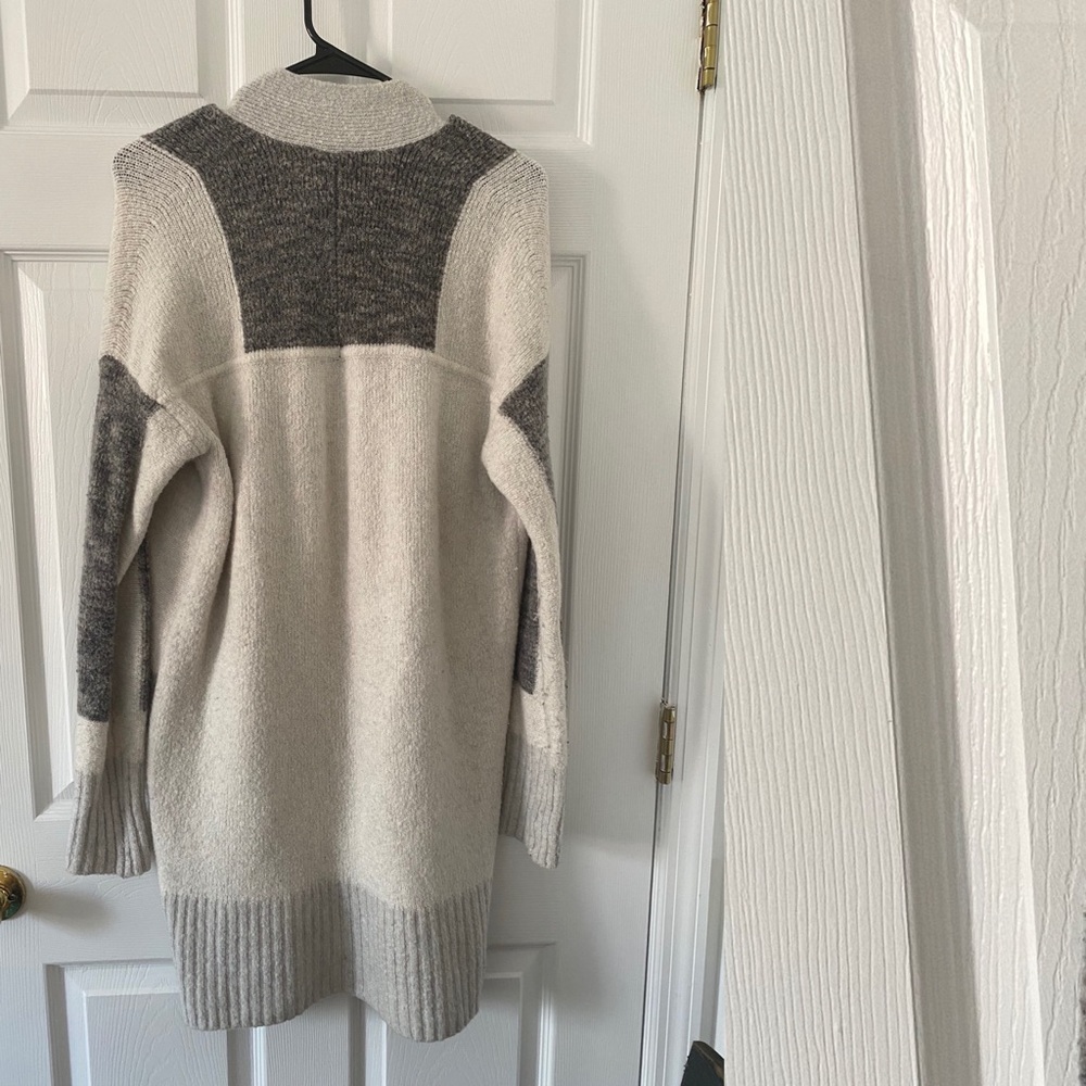 Sweater - Picture 2 of 2